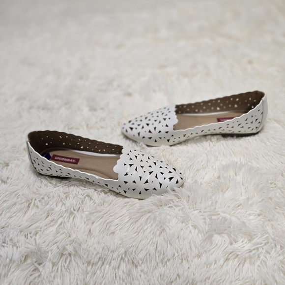 Flats - Picture 5 of 6